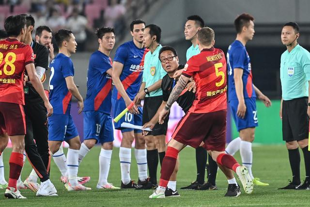 差点爆大冷！亚运会，中国男篮力克沙特，第3支四强！1人6中0低迷